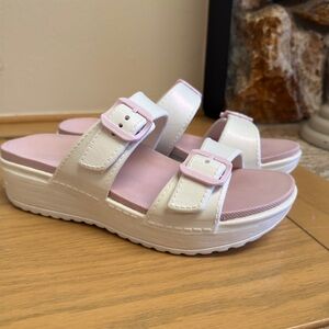 Dansko Kandi Pearl Iridescent Platform Slide Sandals